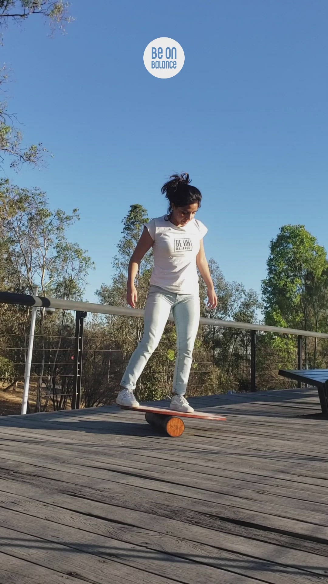 Balance board, balance board México, balance board surf, tabla de equilibrio fisioterapia, tabla de equilibrio para el desarrollo de habilidades físicas, estabilidad, equilibrio y fuerza.  Truco, habilidad.